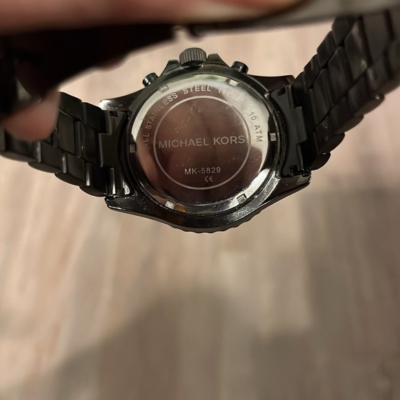 Michael Kors Everest watch - Picture 6 of 8